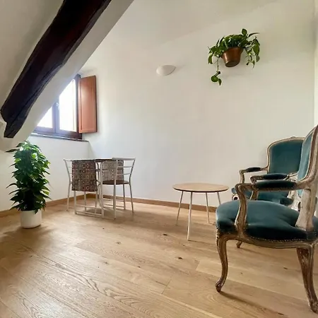 Apartmán Romantic Attic With An Amazing View *