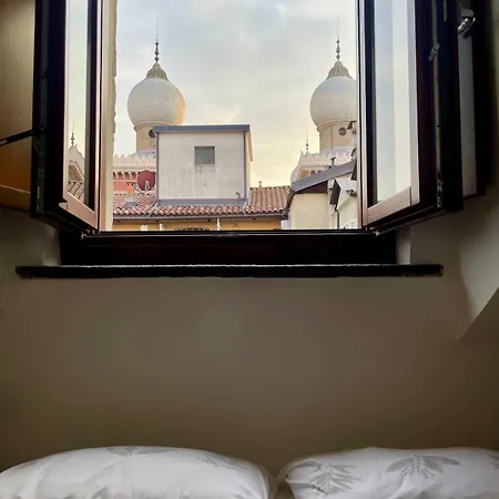 Romantic Attic With An Amazing View Апартаменты