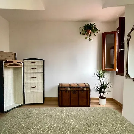 公寓 Romantic Attic With An Amazing View *